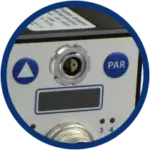 Rückansicht vom Pyrometermodell Metis mit Stecker für Monitoranschluss